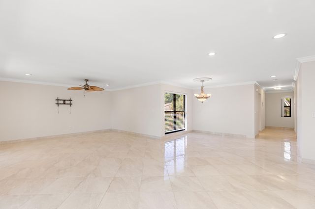21851 ARRIBA REAL L, Boca Raton, FL 33433