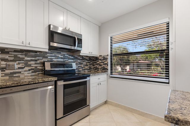 21851 ARRIBA REAL L, Boca Raton, FL 33433