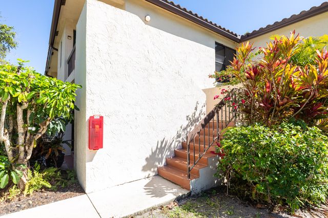 21851 ARRIBA REAL L, Boca Raton, FL 33433