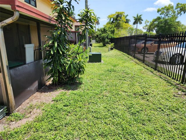 2619 NW 47th Lane, Lauderdale Lakes, FL 33313