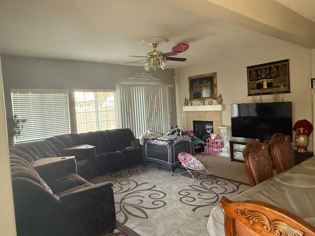 2237 Jane Ellen Dr, Stockton, CA 95212