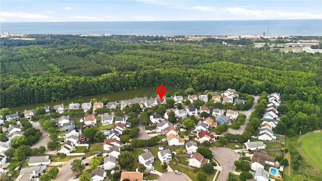 528 Summer Lake LN, Virginia Beach, VA 23454