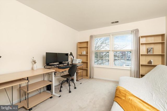 1125 WATERFORD DR, Edison, NJ 08817