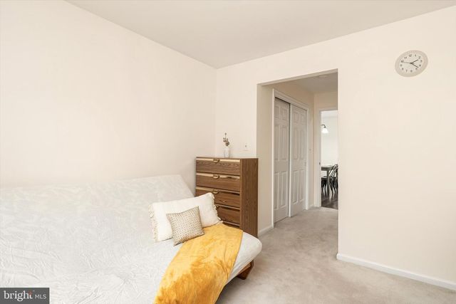 1125 WATERFORD DR, Edison, NJ 08817