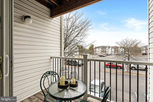 1125 WATERFORD DR, Edison, NJ 08817