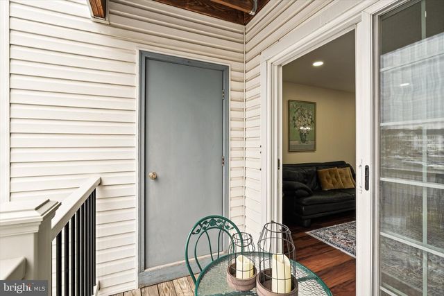 1125 WATERFORD DR, Edison, NJ 08817