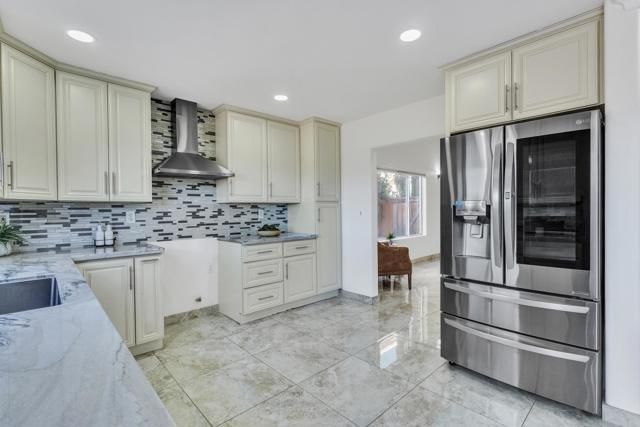 13740 Gateway View Dr, El Cajon, CA 92021