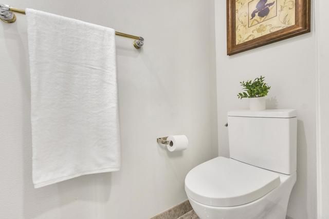 13740 Gateway View Dr, El Cajon, CA 92021