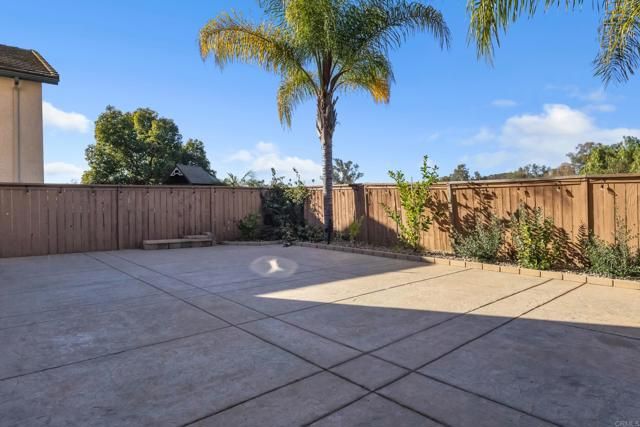 13740 Gateway View Dr, El Cajon, CA 92021