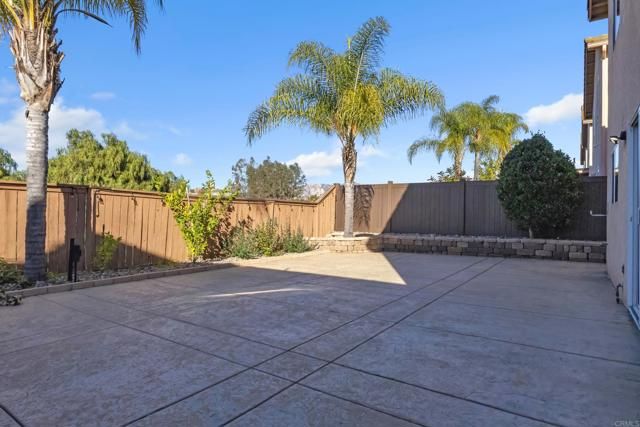 13740 Gateway View Dr, El Cajon, CA 92021