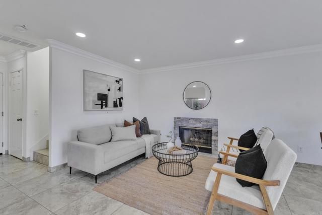 13740 Gateway View Dr, El Cajon, CA 92021