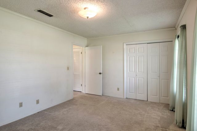 808 S Jefferson Street, Pilot Point, TX 76258