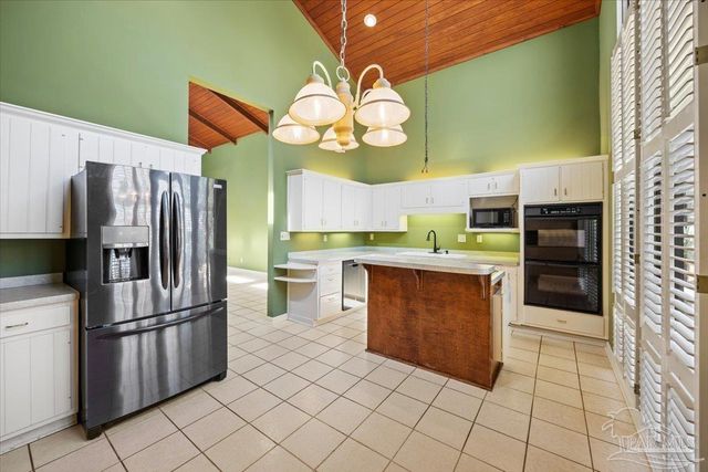 8871 Scenic Hills Dr, Pensacola, FL 32514