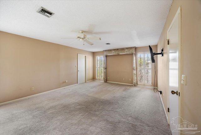 8871 Scenic Hills Dr, Pensacola, FL 32514