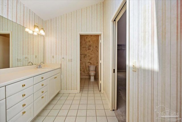 8871 Scenic Hills Dr, Pensacola, FL 32514