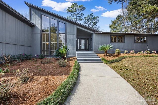 8871 Scenic Hills Dr, Pensacola, FL 32514