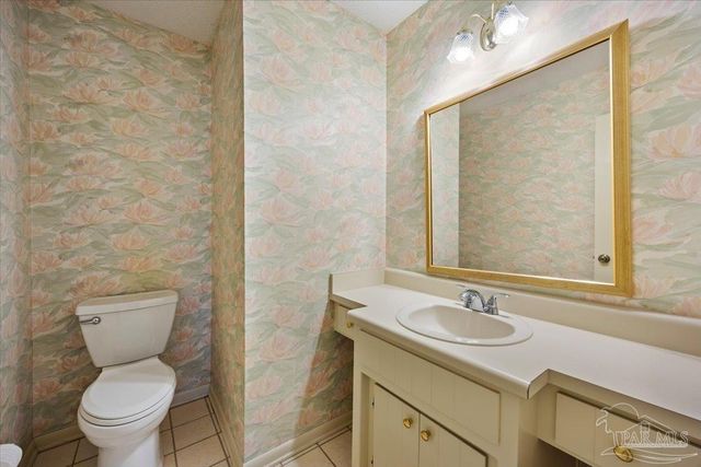 8871 Scenic Hills Dr, Pensacola, FL 32514