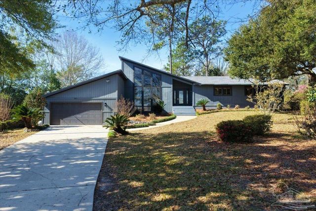 8871 Scenic Hills Dr, Pensacola, FL 32514