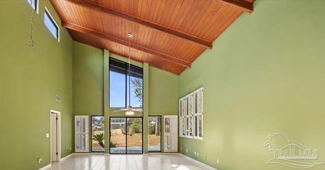 8871 Scenic Hills Dr, Pensacola, FL 32514