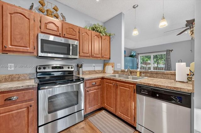 8601 SW 16th Street, Pembroke Pines, FL 33025