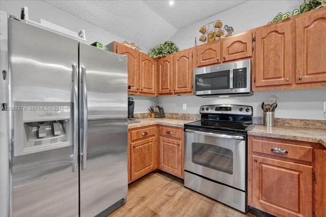8601 SW 16th Street, Pembroke Pines, FL 33025