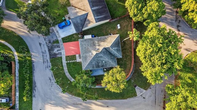 8601 SW 16th Street, Pembroke Pines, FL 33025