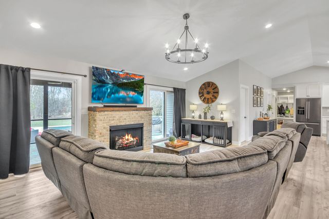 6205 W 177th Avenue, Lowell, IN 46356