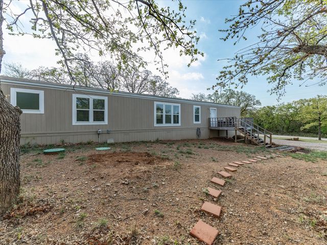 216 Catfish Trail, Bowie, TX 76230
