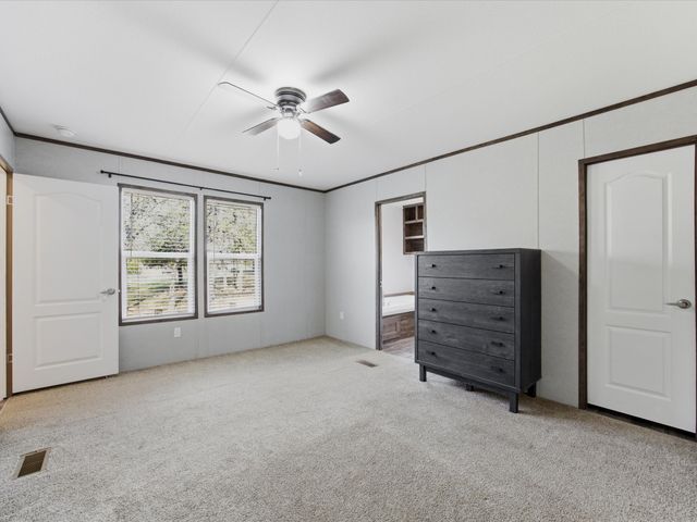 216 Catfish Trail, Bowie, TX 76230