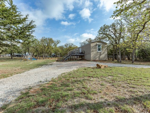 216 Catfish Trail, Bowie, TX 76230