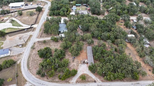 216 Catfish Trail, Bowie, TX 76230