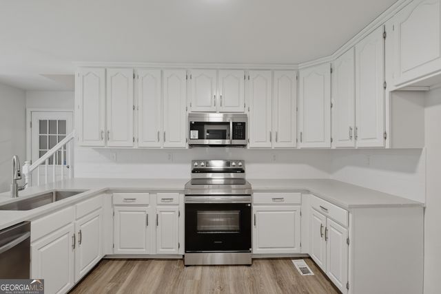 125 Yates Drive, Fayetteville, GA 30214
