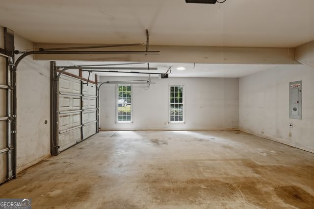 125 Yates Drive, Fayetteville, GA 30214