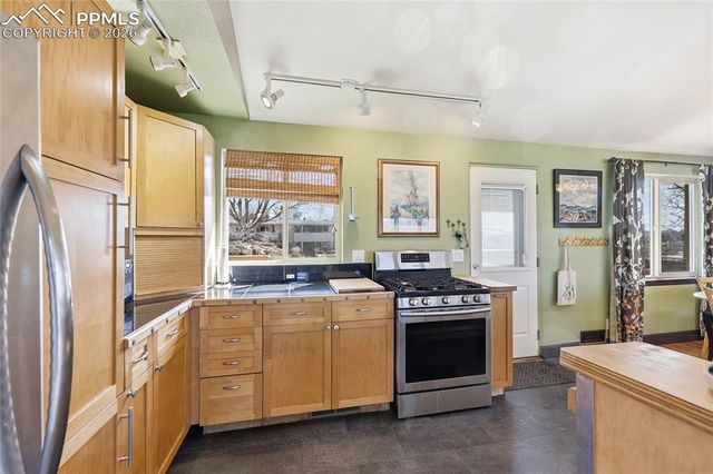 2007 Oriole Avenue, Colorado Springs, CO 80909