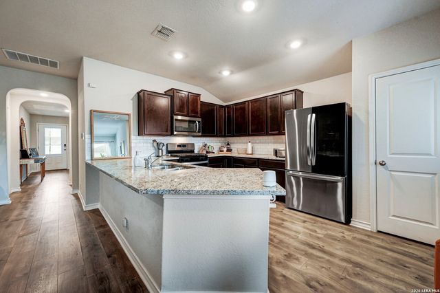 4766 Chalk Flts, San Antonio, TX 78253