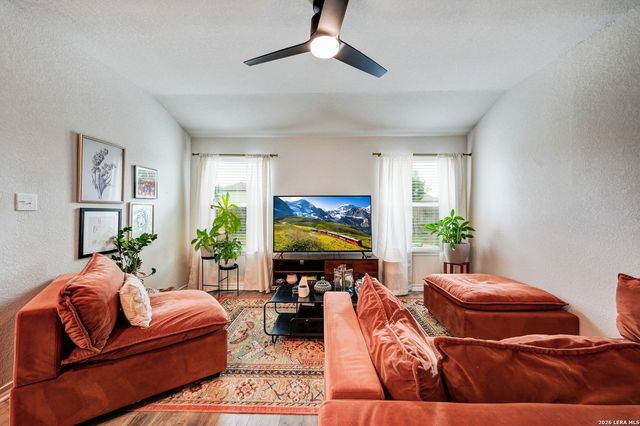 4766 Chalk Flts, San Antonio, TX 78253