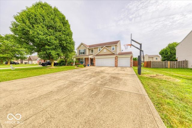43 Pin Oak Court, Whiteland, IN 46184