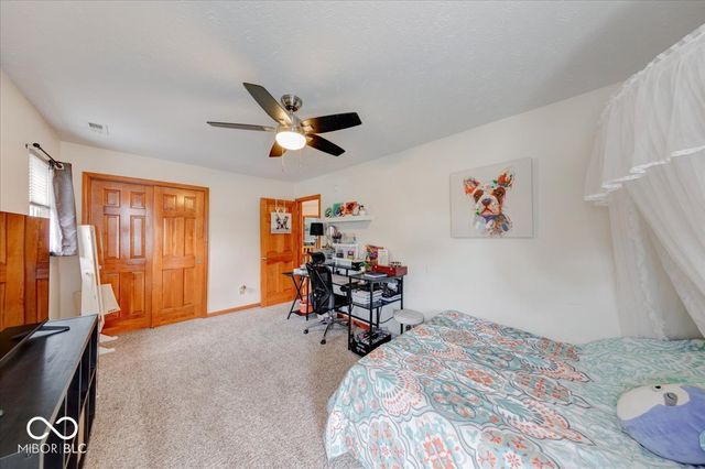43 Pin Oak Court, Whiteland, IN 46184