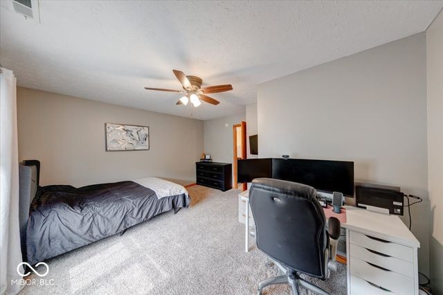 43 Pin Oak Court, Whiteland, IN 46184