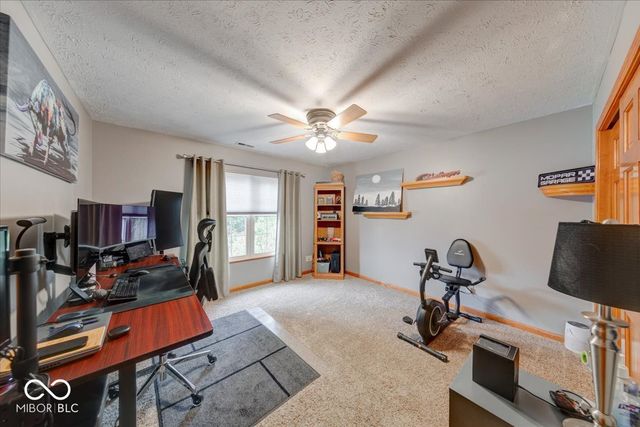 43 Pin Oak Court, Whiteland, IN 46184