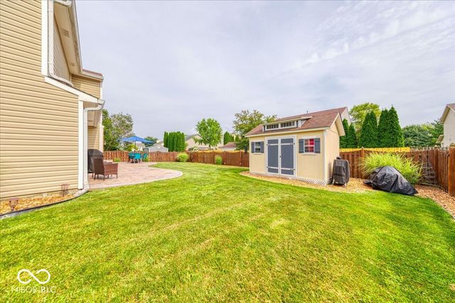 43 Pin Oak Court, Whiteland, IN 46184