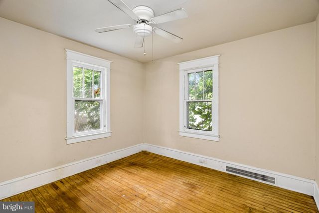 448 SHERIDAN AVE, Paulsboro, NJ 08066