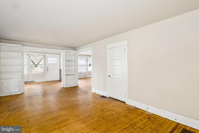448 SHERIDAN AVE, Paulsboro, NJ 08066
