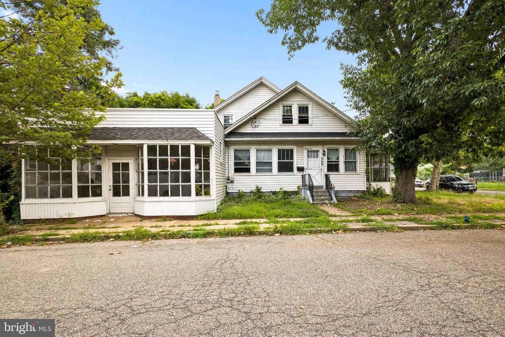 448 SHERIDAN AVE, Paulsboro, NJ 08066