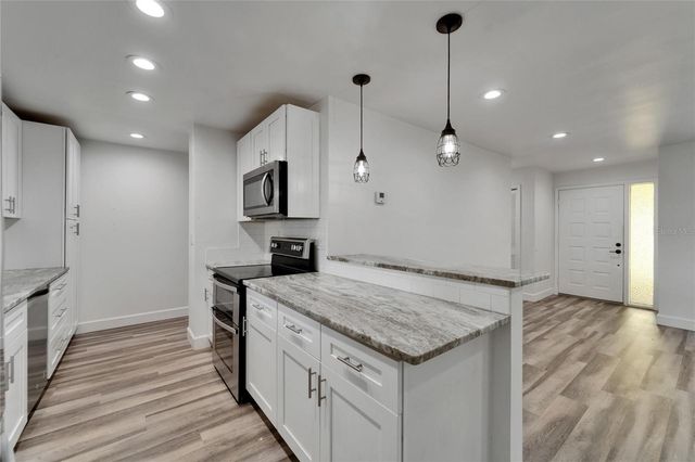 2552 BRAMBLEWOOD DRIVE W, Clearwater, FL 33763