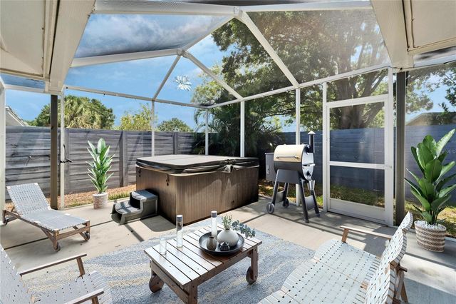 2552 BRAMBLEWOOD DRIVE W, Clearwater, FL 33763