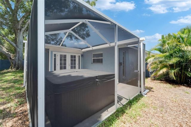 2552 BRAMBLEWOOD DRIVE W, Clearwater, FL 33763