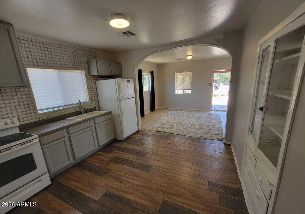 3641 W MCKINLEY Street, Phoenix, AZ 85009