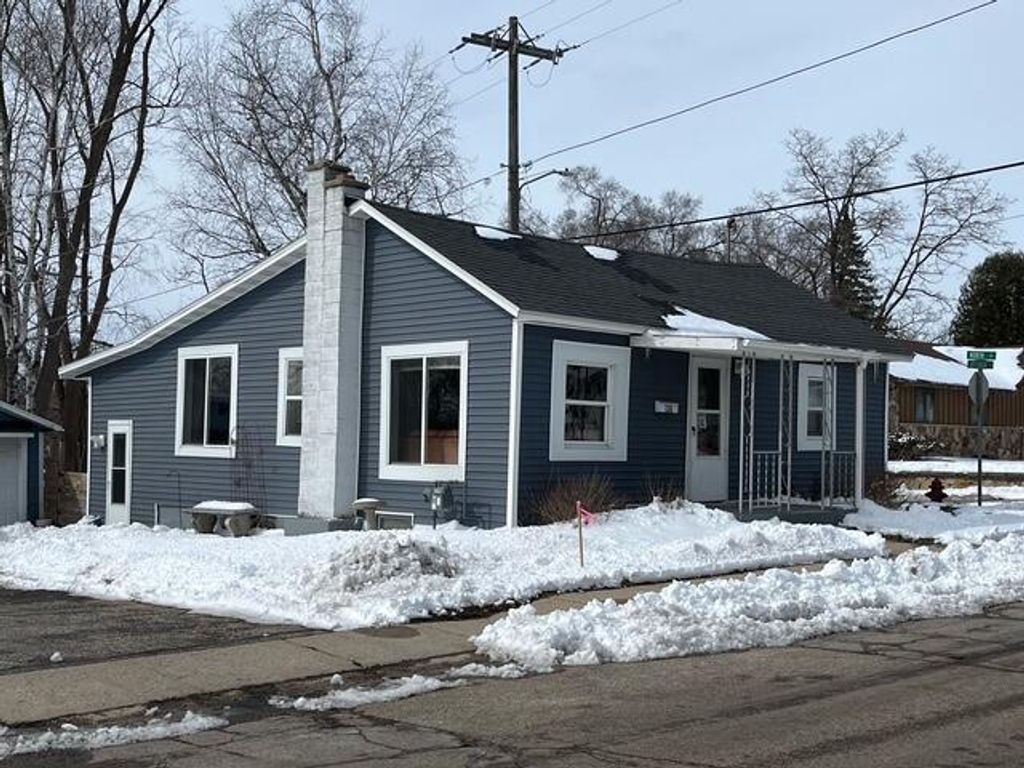 136 N Jefferson STREET, Whitewater, WI 53190