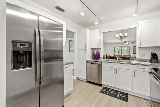 6721 Bridlewood Court, Boca Raton, FL 33433